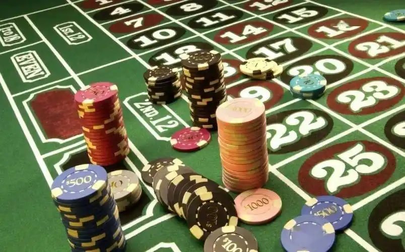 Pemain hoki88 menikmati taruhan olahraga dan kasino online di perangkat mobile dengan antarmuka Indonesia